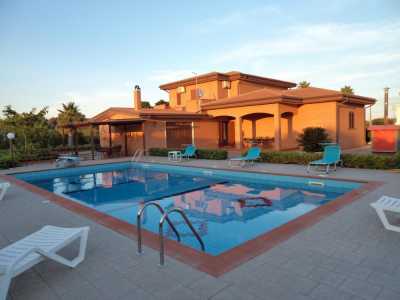 Villa For Sale in Vieste, Italy