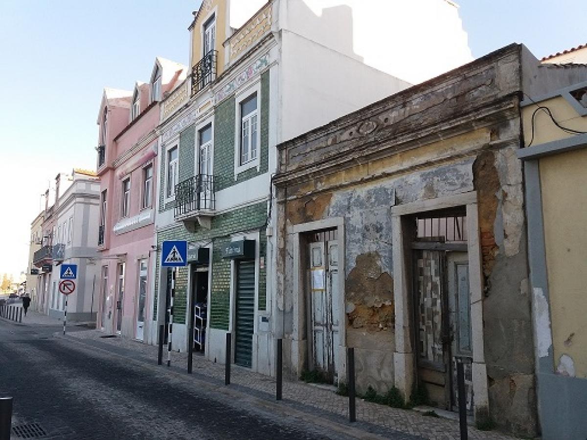 Picture of Townhome For Sale in Lisboa, Lisboa, Portugal