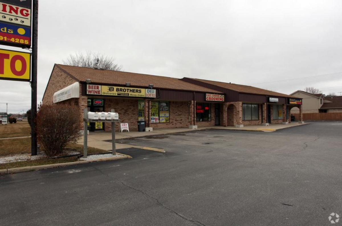 Picture of Commercial Building For Sale in Clayton Township, Michigan, United States