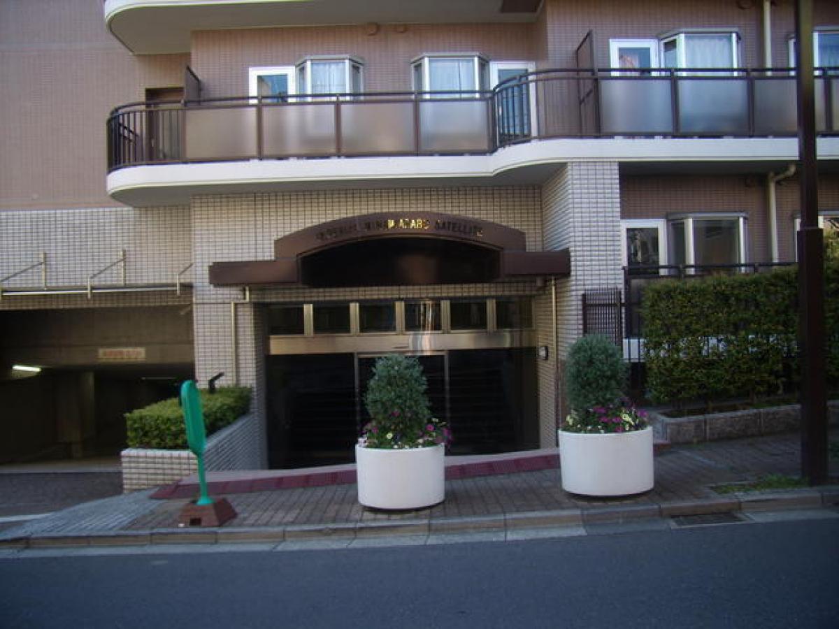 Picture of Apartment For Sale in Minato Ku, Tokyo, Japan