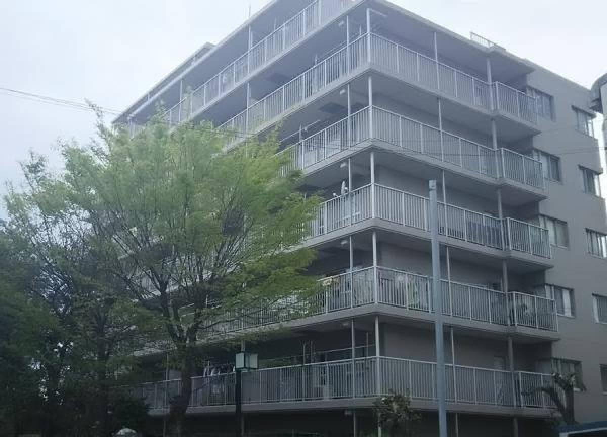 Picture of Apartment For Sale in Koza Gun Samukawa Machi, Kanagawa, Japan