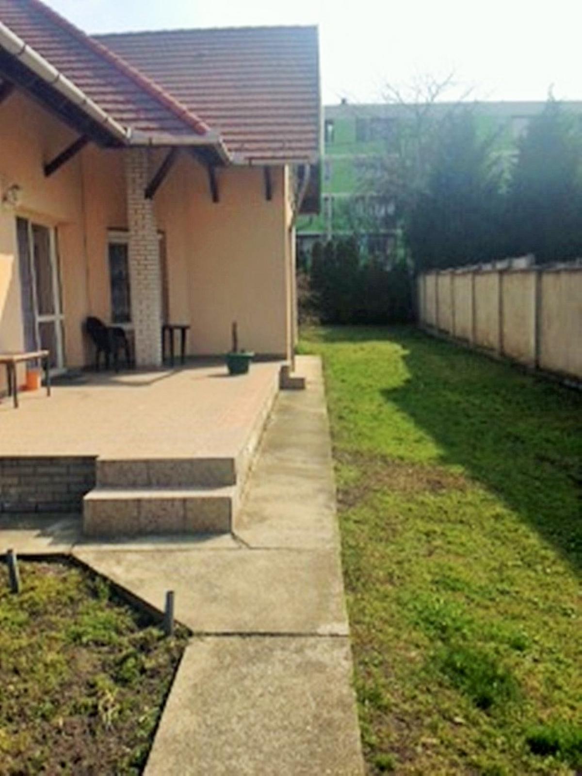 Picture of Villa For Sale in Budapest, Budapest, Hungary