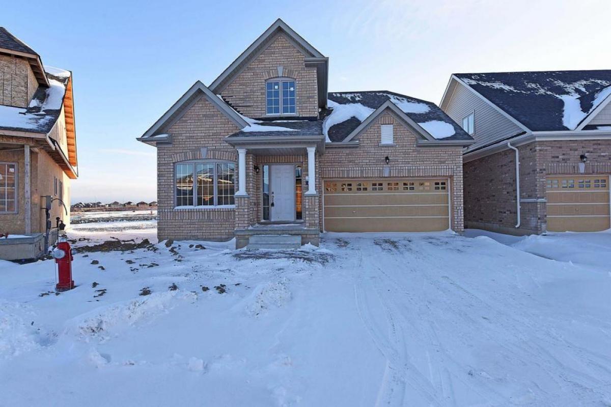 Picture of Condo For Sale in Brampton, Ontario, Canada