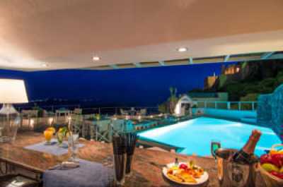 Hotel For Sale in Santorini, Greece