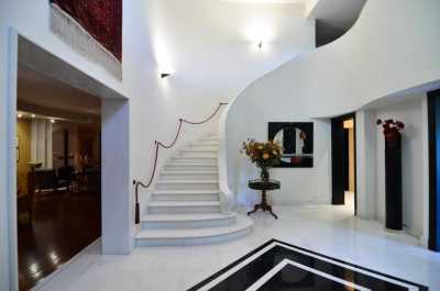 Villa For Sale in Ekali, Greece