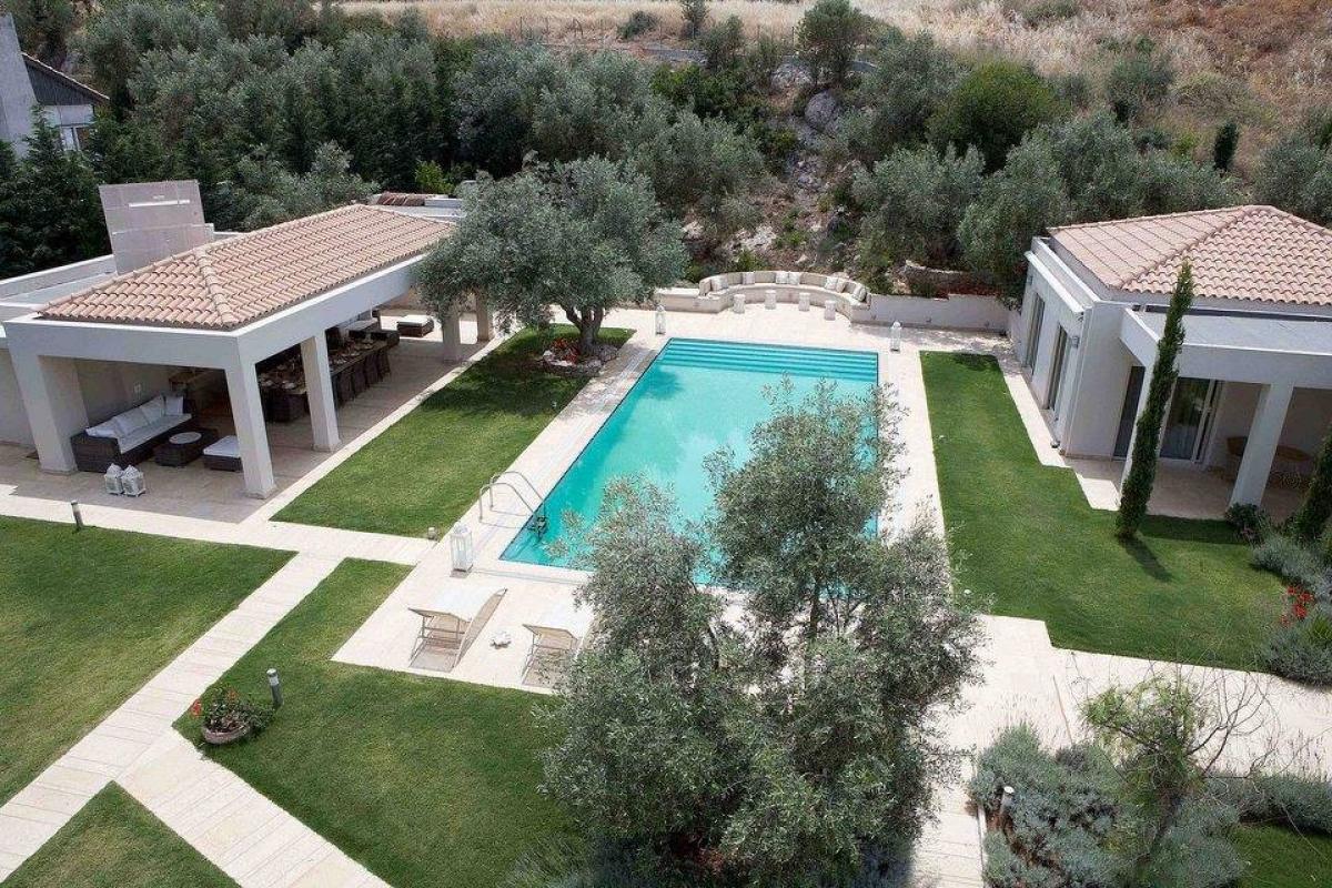 Picture of Home For Sale in Chalkida, Evia, Greece