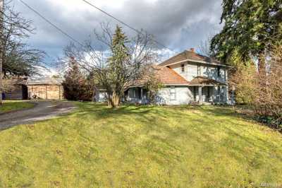 Home For Sale in Bellevue, Washington