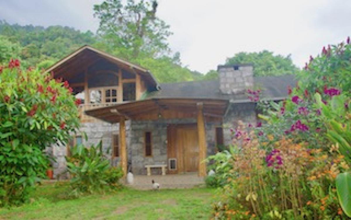 Mindo (Rio Cinto Area) 2 hrs from Quito property has 2 homes, Quito, Pichincha, Ecuador