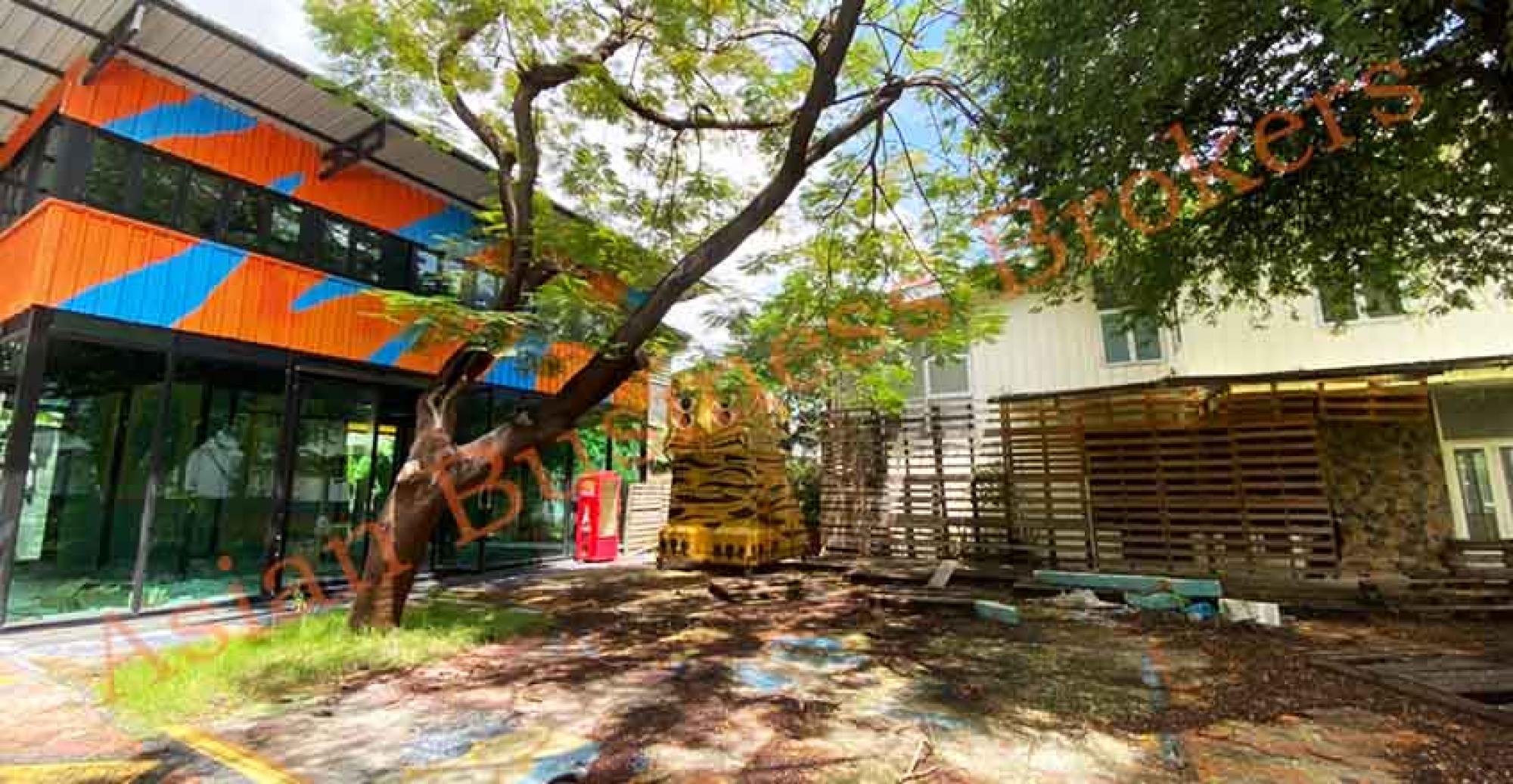 Picture of Commercial Land For Sale in Bangchak, Bangkok, Thailand