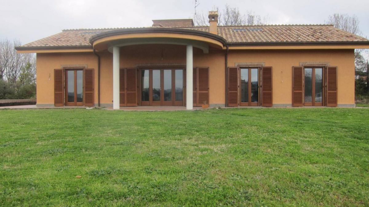 Picture of Villa For Sale in Roma, Lazio, Italy