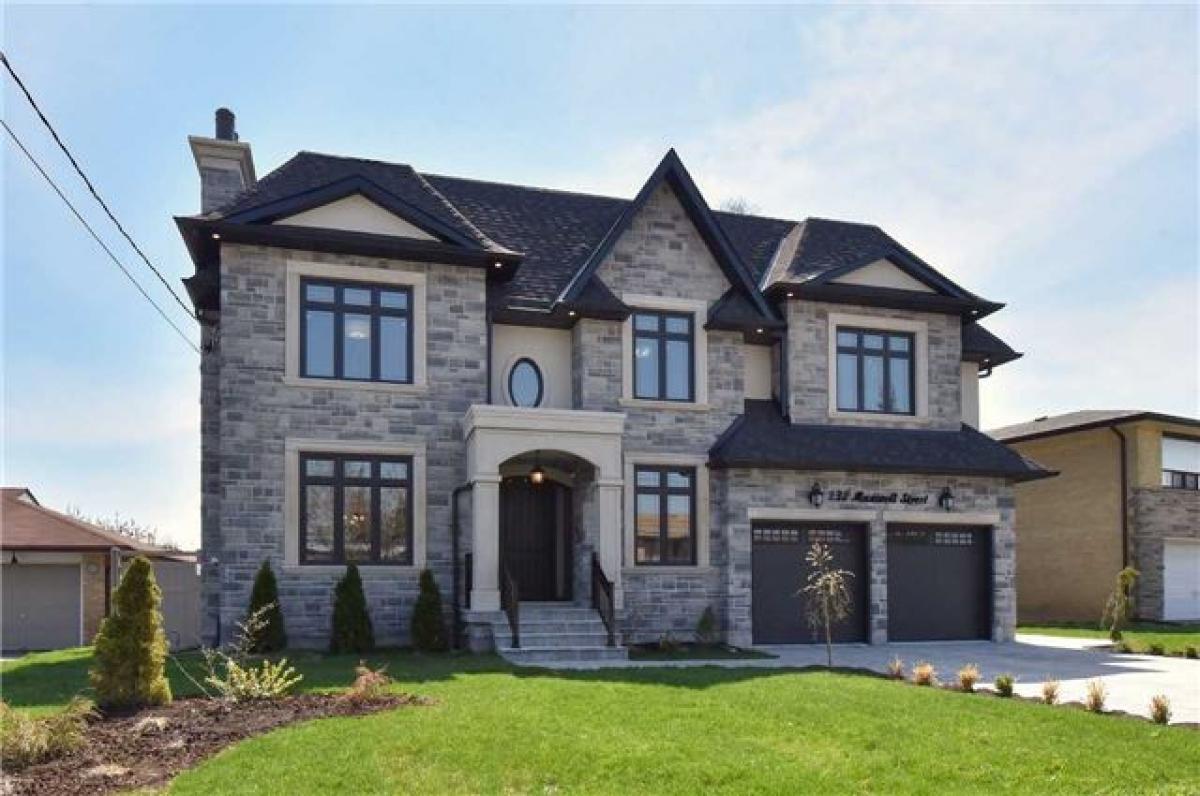 Picture of Home For Sale in North York, Ontario, Canada