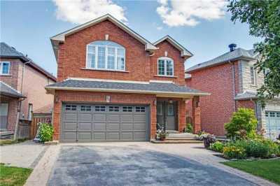 Home For Sale in Vaughan, Canada
