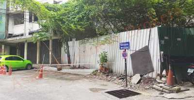 Commercial Land For Rent in 