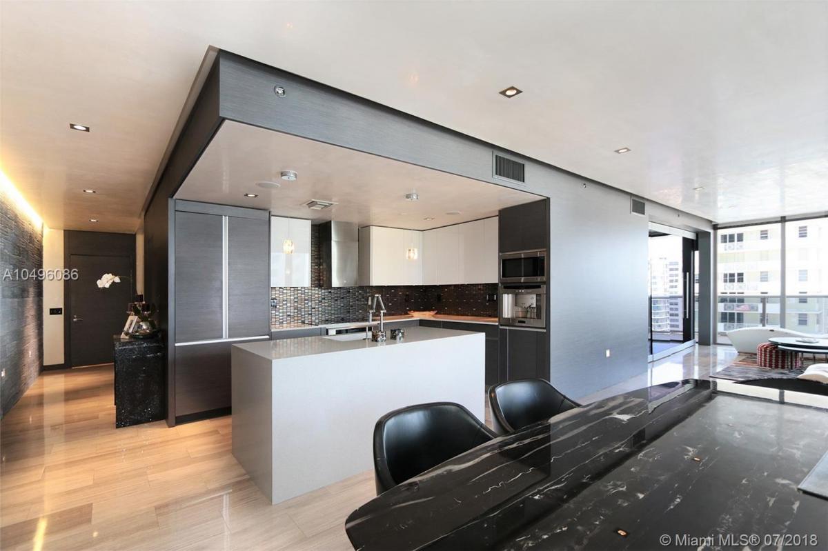 Picture of Condo For Sale in Miami Beach, Florida, United States