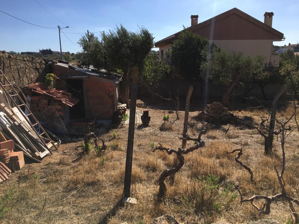 Picture of Residential Land For Sale in Lisboa, Lisboa, Portugal