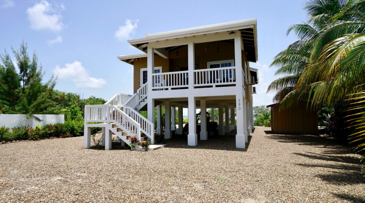 Picture of Home For Sale in Placencia, Stann Creek, Belize