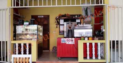Restaurant For Sale in 