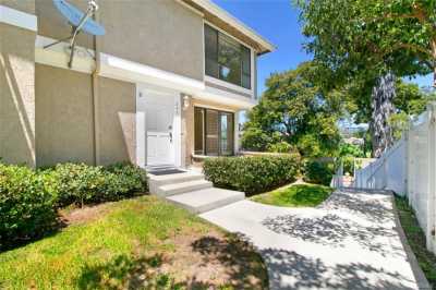 Condo For Sale in Anaheim, California