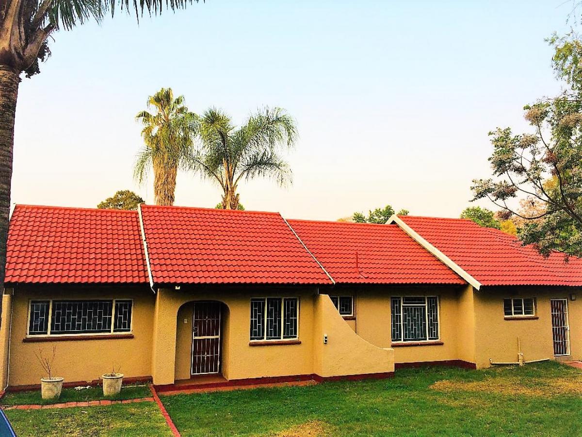 Picture of Home For Sale in Johannesburg, Gauteng, South Africa