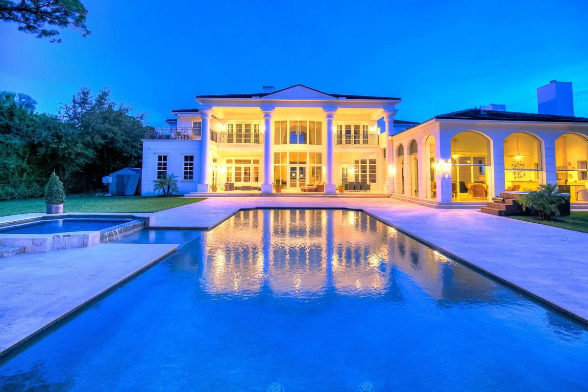 Picture of Home For Sale in Pinecrest, Florida, United States