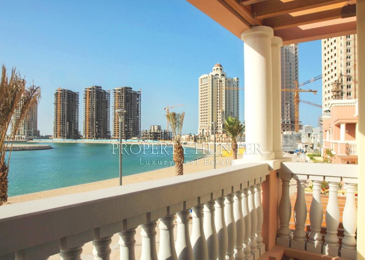 Picture of Chalet For Sale in The Pearl, Doha, Qatar