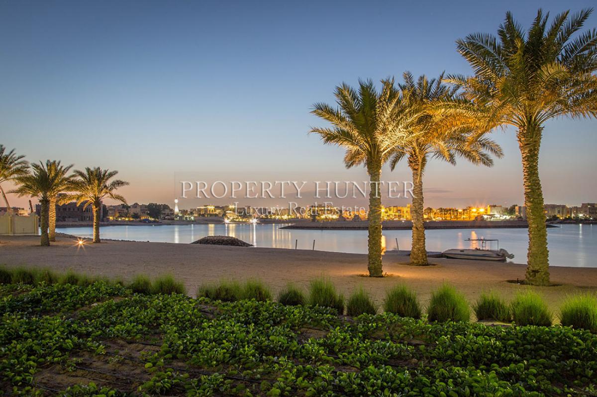 Picture of Villa For Sale in The Pearl, Doha, Qatar