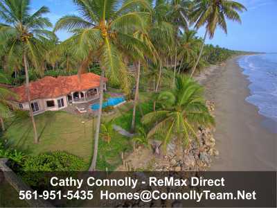 Home For Sale in Moca, Dominican Republic