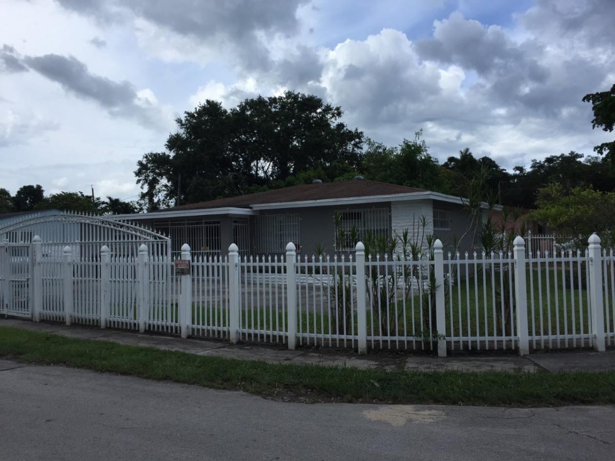Picture of Home For Sale in North Miami, Florida, United States