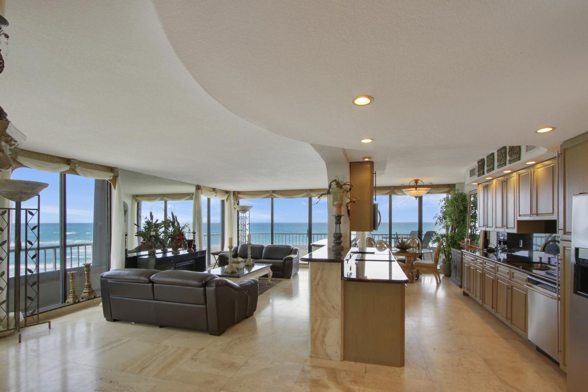 Picture of Condo For Sale in Singer Island, Florida, United States