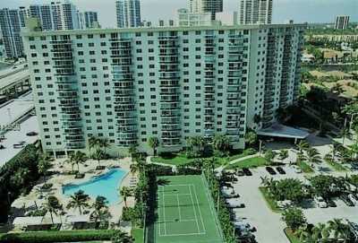 Condo For Rent in Sunny Isles Beach, Florida