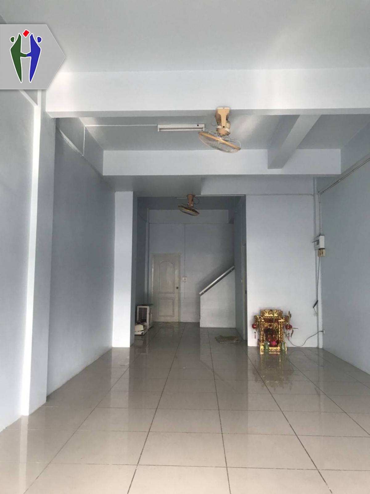 Picture of Commercial Building For Rent in Cholburi, Chon Buri, Thailand