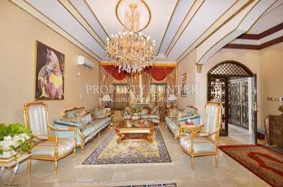 Villa For Sale in The Pearl, Qatar