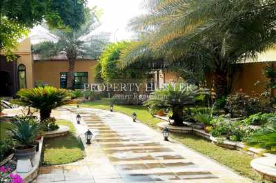 Villa For Sale in The Pearl, Qatar