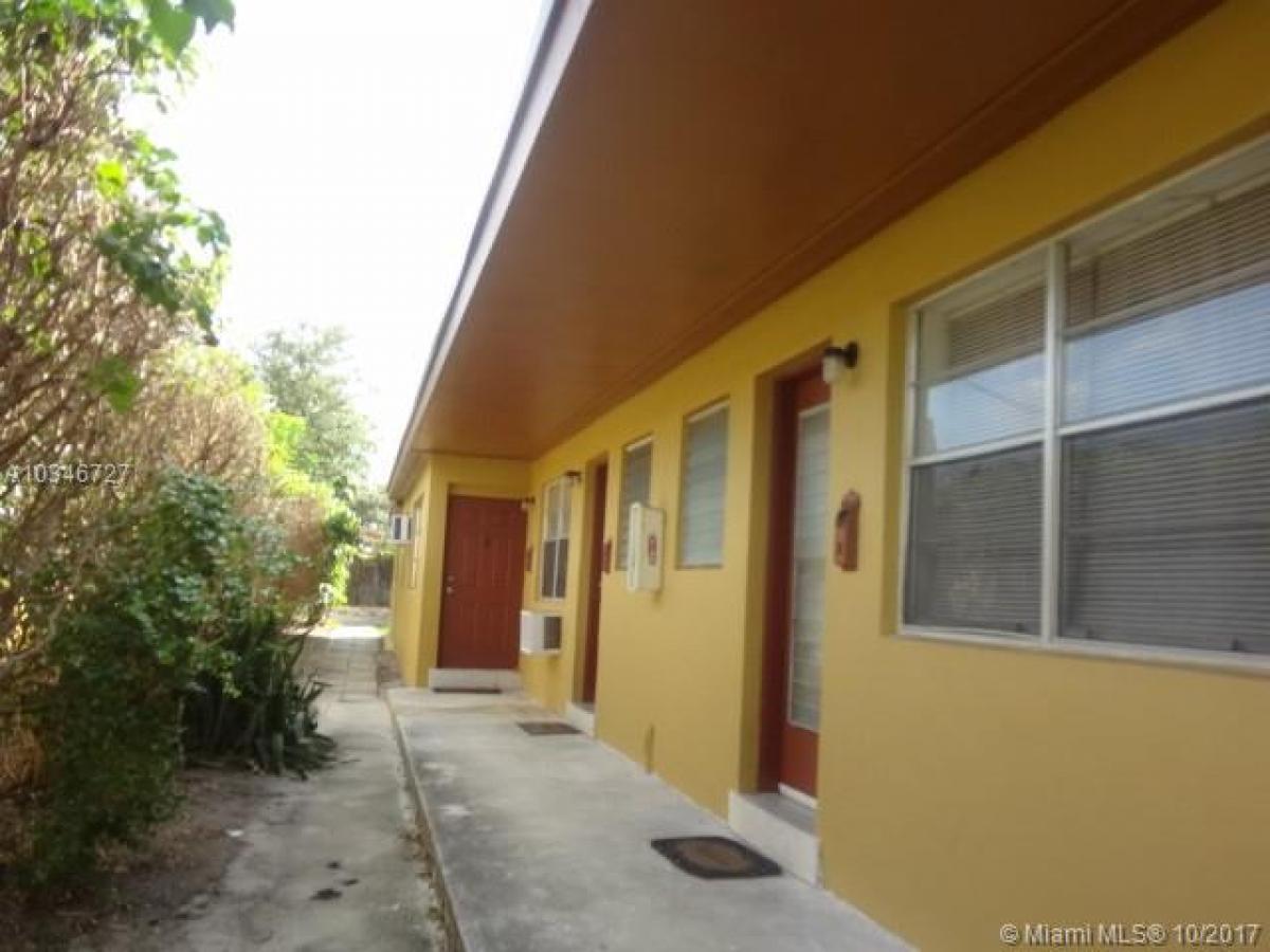 Picture of Home For Sale in North Miami Beach, Florida, United States