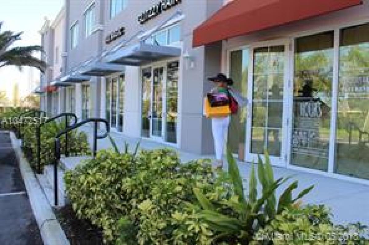 Picture of Home For Sale in Miramar, Florida, United States