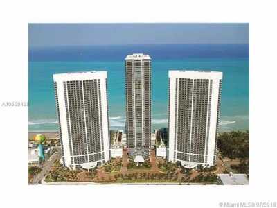 Home For Sale in Hallandale, Florida
