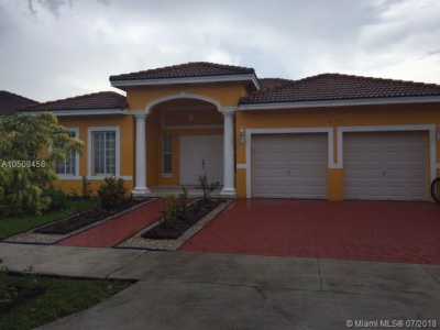 Home For Sale in Miami Lakes, Florida