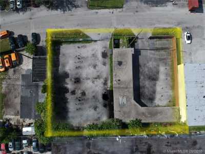 Home For Sale in North Miami Beach, Florida