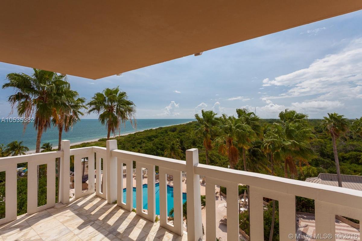 Picture of Home For Sale in Key Biscayne, Florida, United States