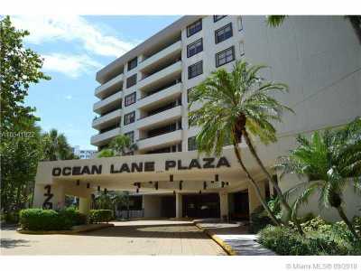 Home For Sale in Key Biscayne, Florida