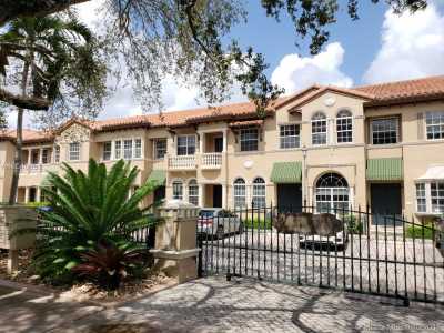 Home For Sale in Coral Gables, Florida