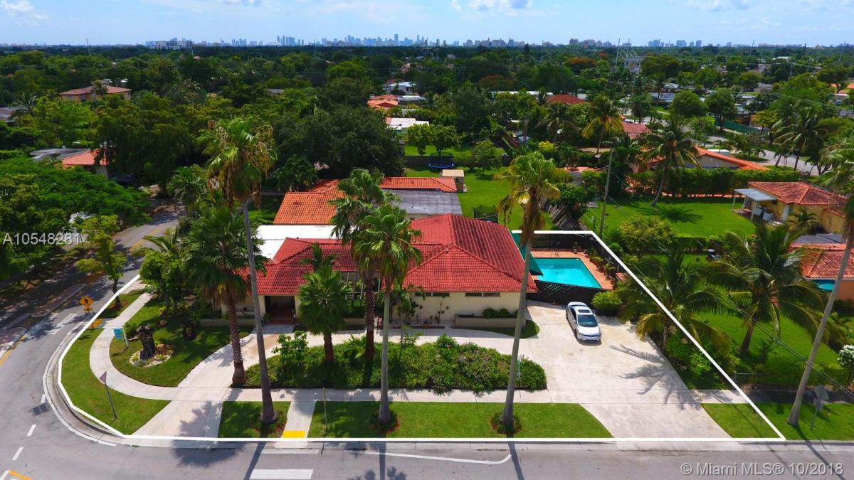 Picture of Home For Sale in West Miami, Florida, United States