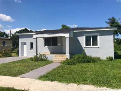 Home For Sale in North Miami Beach, Florida