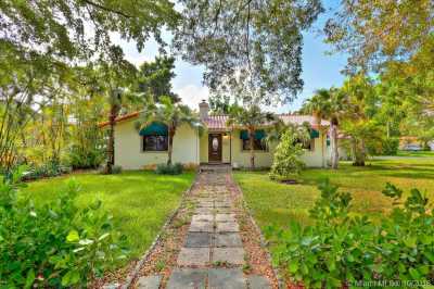 Home For Sale in Coral Gables, Florida