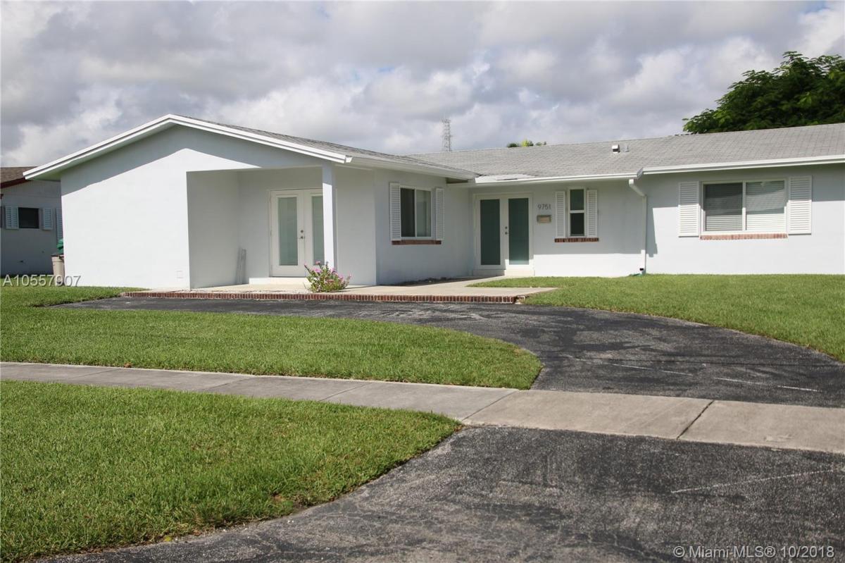 Picture of Home For Sale in Cutler Bay, Florida, United States