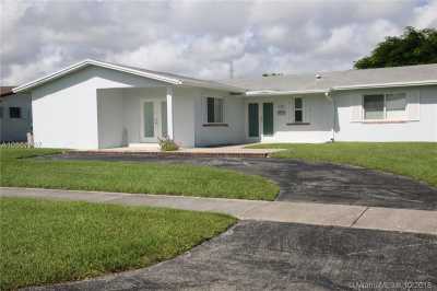 Home For Sale in Cutler Bay, Florida