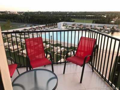 Home For Sale in Doral, Florida