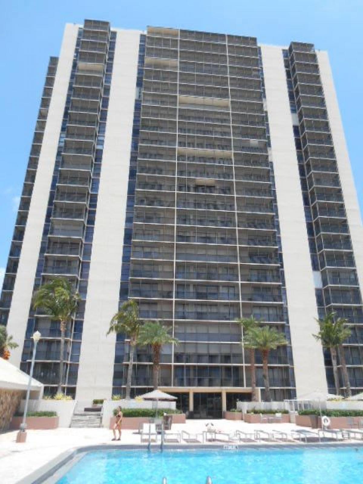 Picture of Apartment For Sale in Aventura, Florida, United States