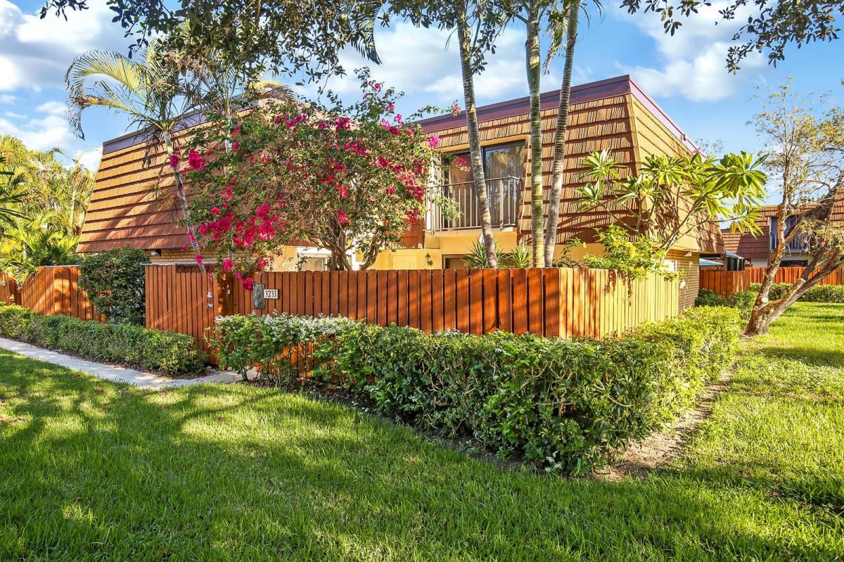 Picture of Apartment For Sale in Jupiter, Florida, United States