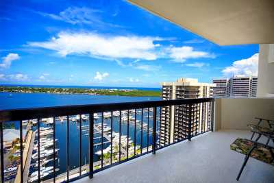 Apartment For Sale in North Palm Beach, Florida